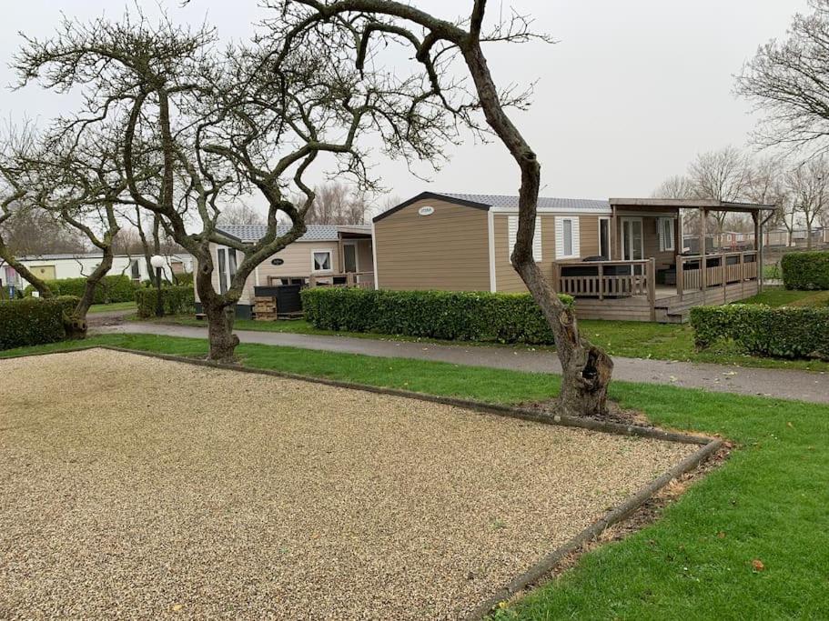 Gezellig Chalet In Het Mooie Zeeland - オーストカペッレ エクステリア 写真